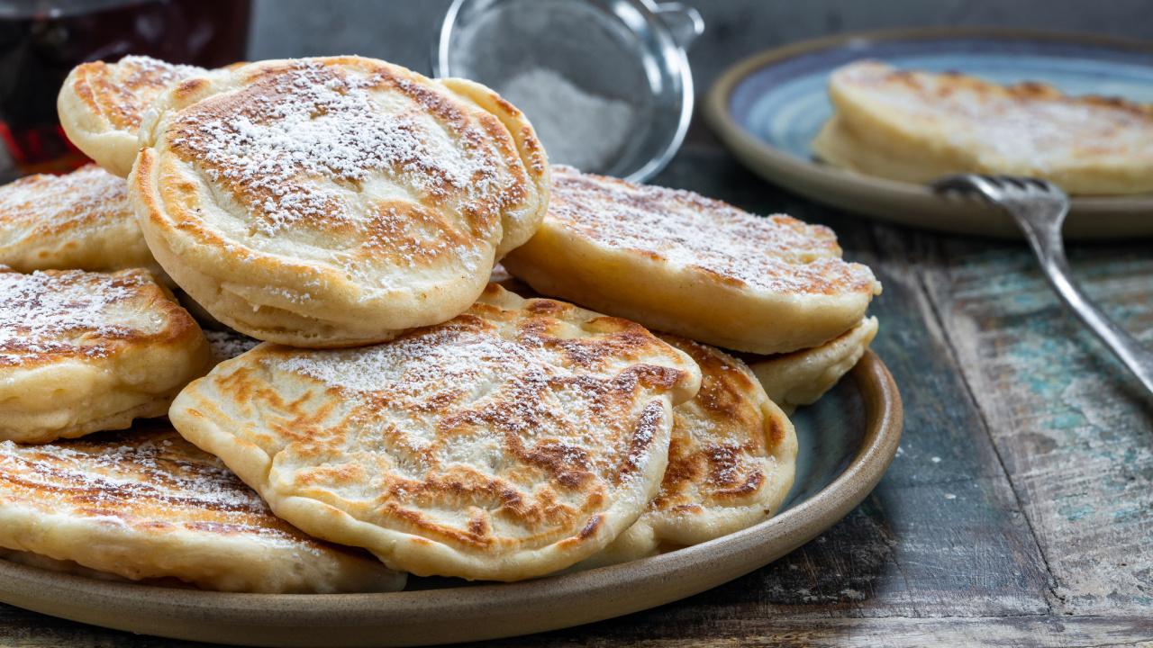 Blyneliai su tarkuotais obuoliais