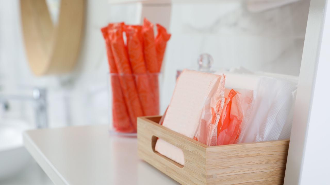 Mėnesinių higienos priemonės: tamponai, paketai