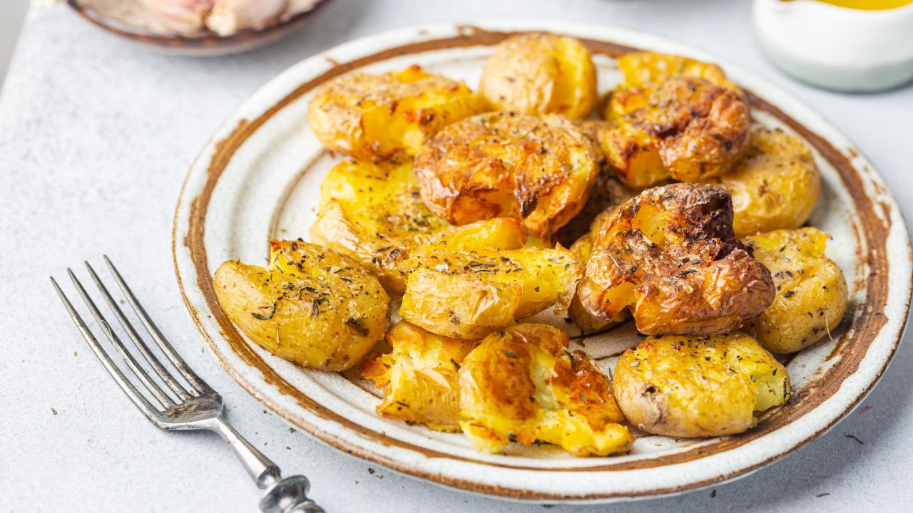 Traiškytos orkaitėje keptos bulvytės