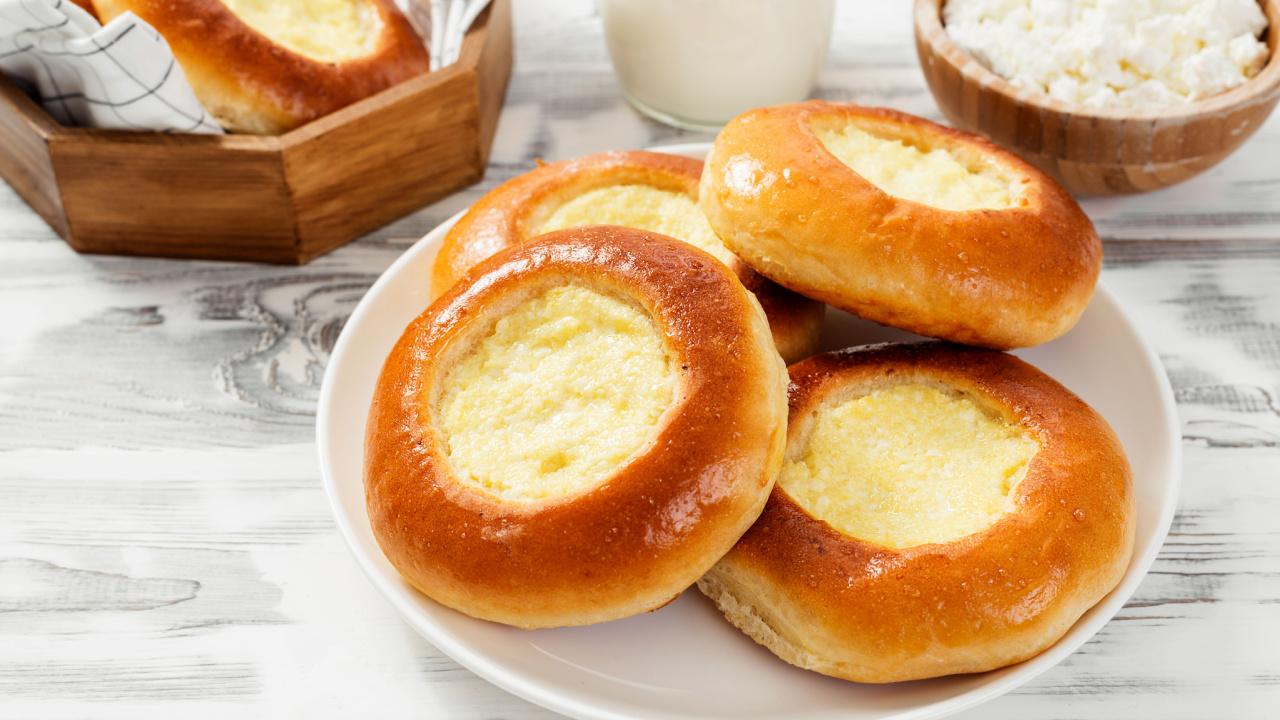 Mielinės bandelės su varškės įdaru - vatruškos