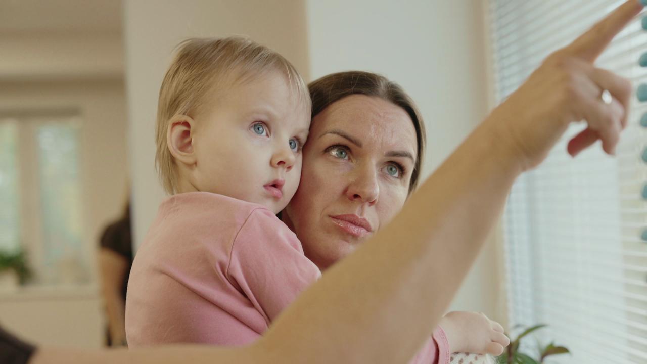 Mama su sergančia dukrele