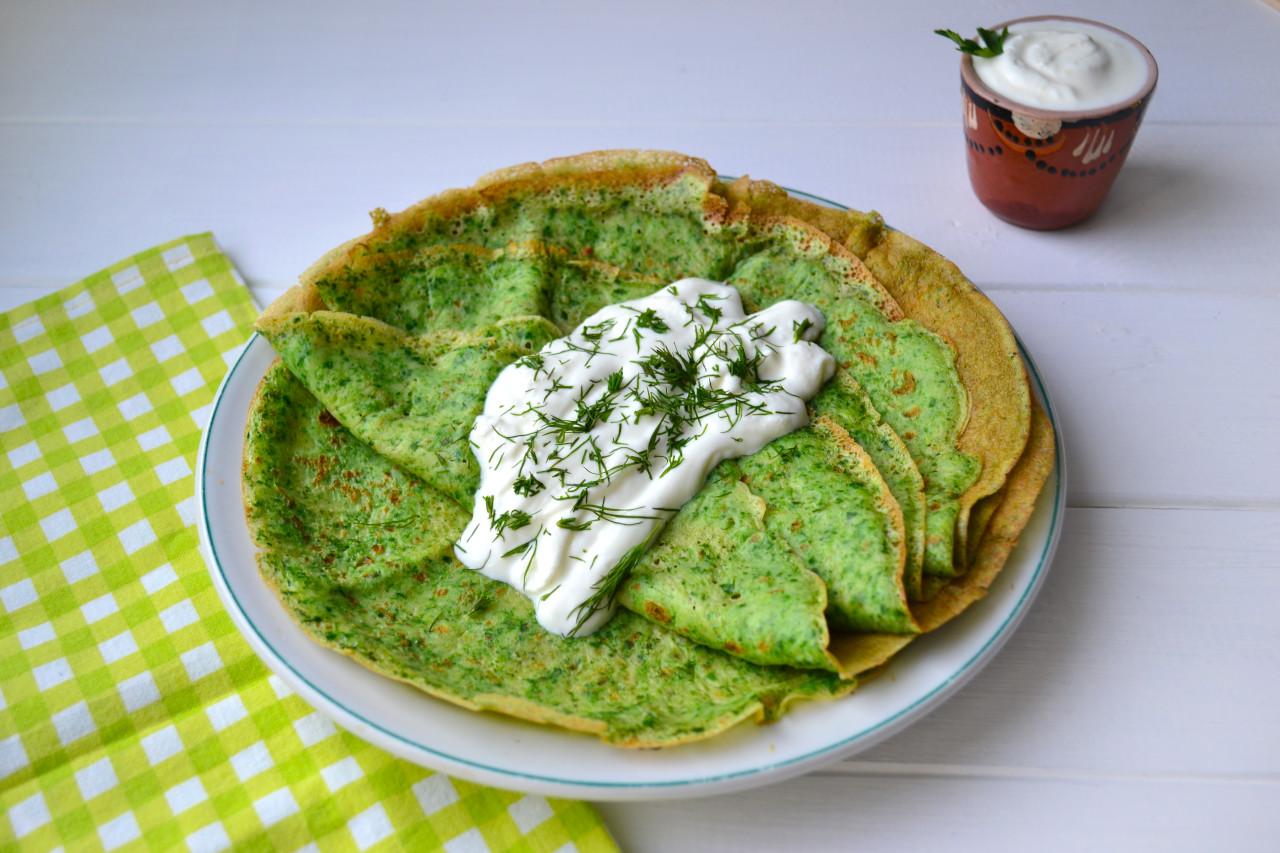 Žali špinatų lietiniai blynai